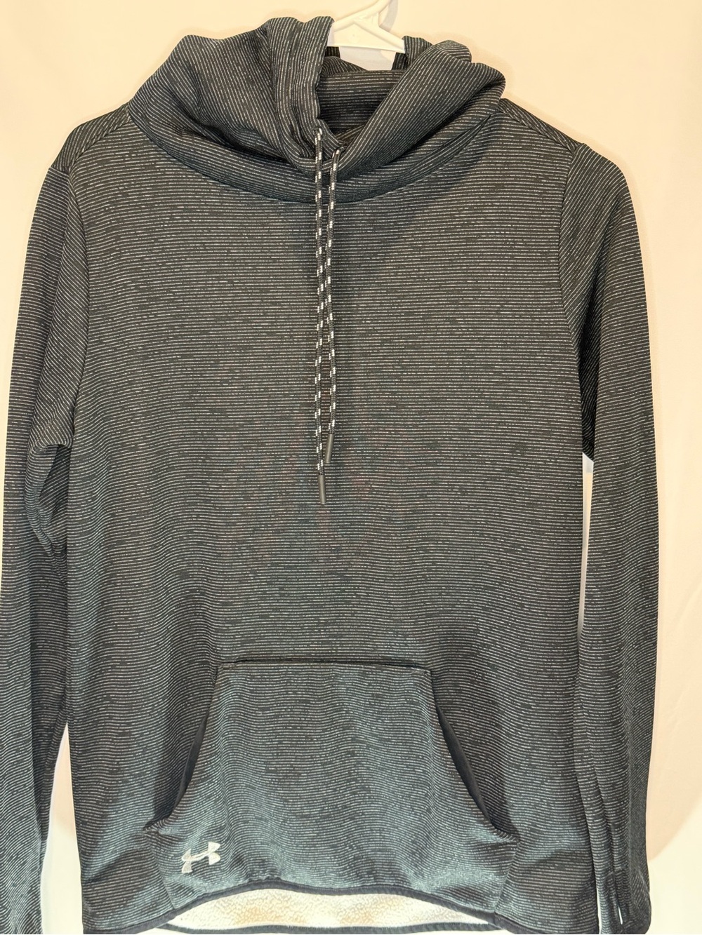 Under Armour Women's Heathered Charcoal Gray Pullover Hoodie